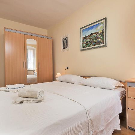 Ferri Fi 2Bdr Apartment By Irundo Rovinj Exterior photo